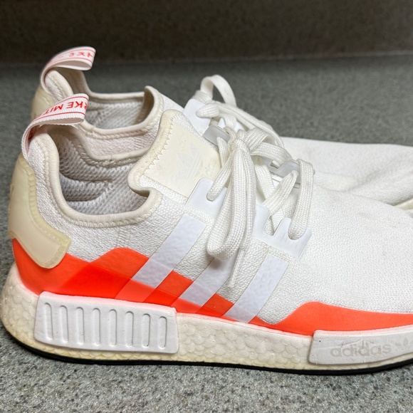 Men’s Adidas Boost - Picture 1 of 4